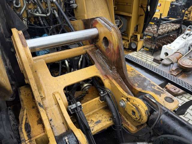 Ergo Versicherung Prüfung Kostenvoranschlag Reparatur Bagger Chassis