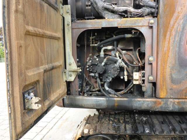 Brandschadenursache Bagger prüfen und Schadenhöhe berechnen